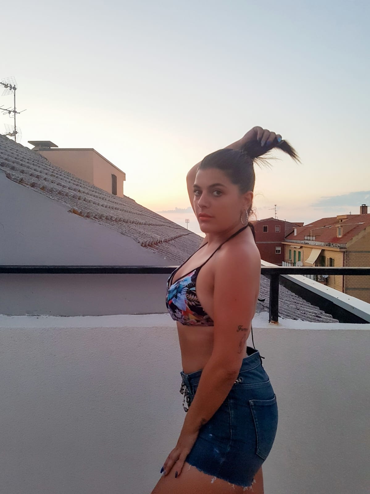 31910842-74BF-42E7-AA3E-0CFE7B00B3F2