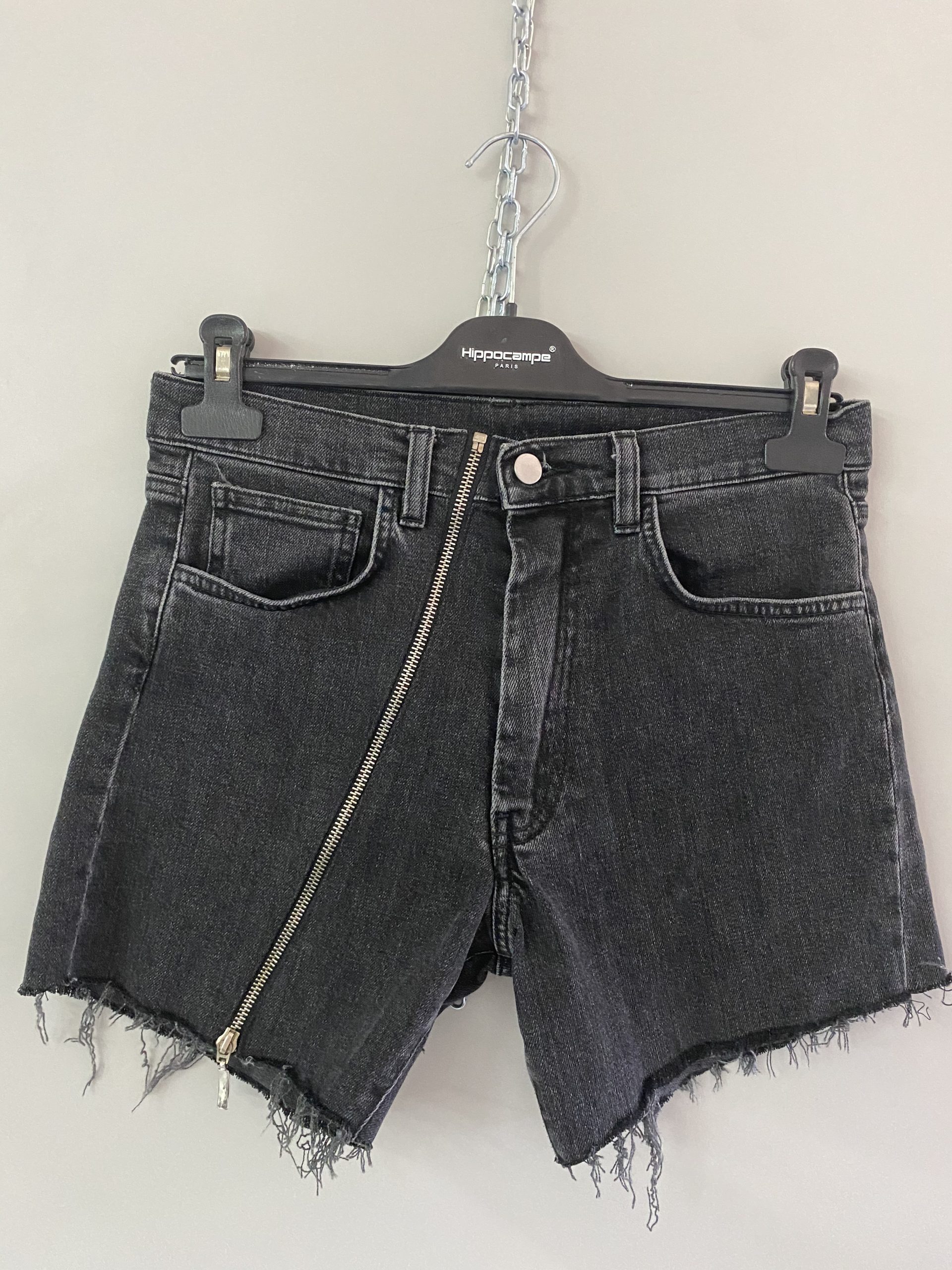 54A5D1EE-44CC-4EFE-8AB1-755A4DD4300B