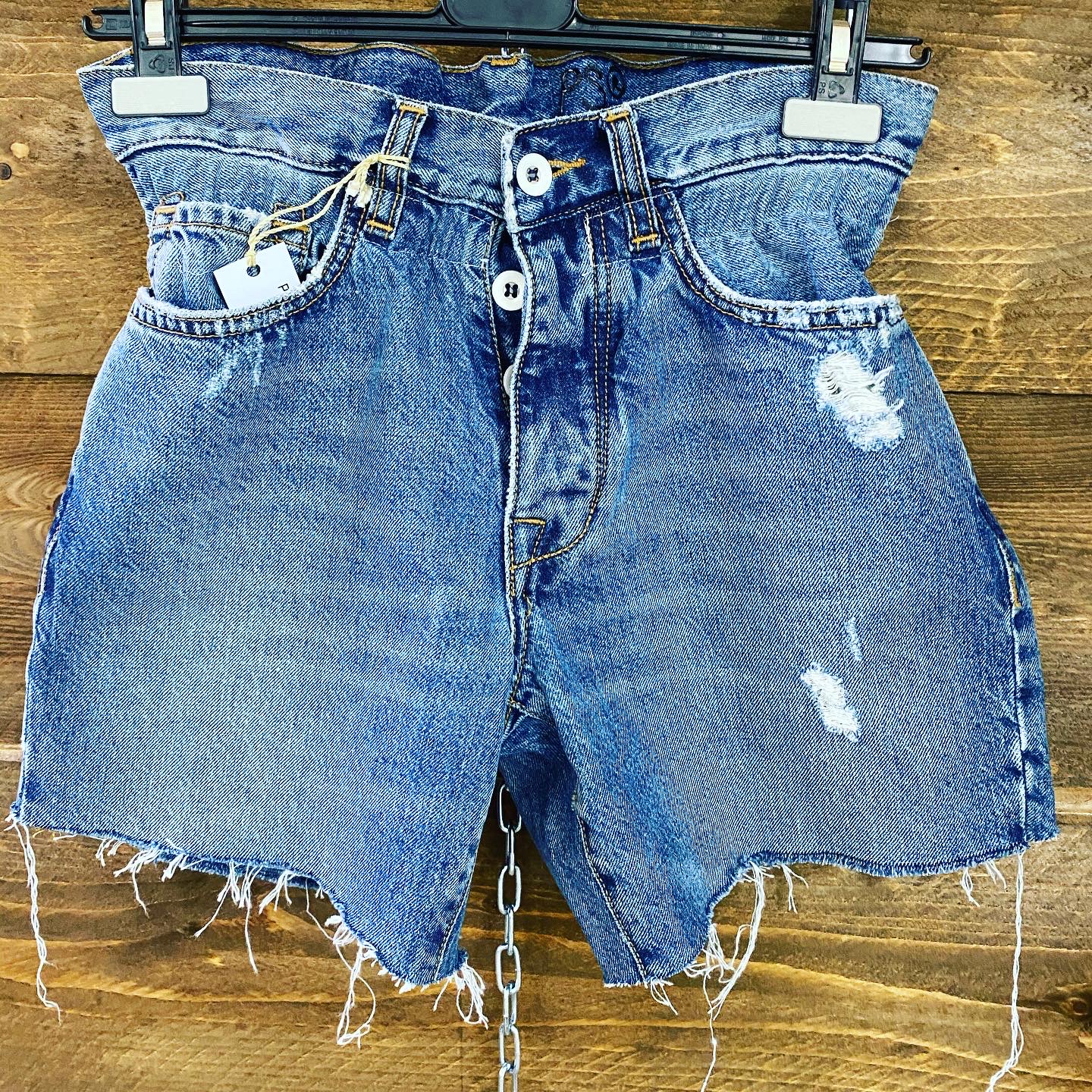 EC2AFDA2-8E52-4860-B3EE-120FBB0DCE1E