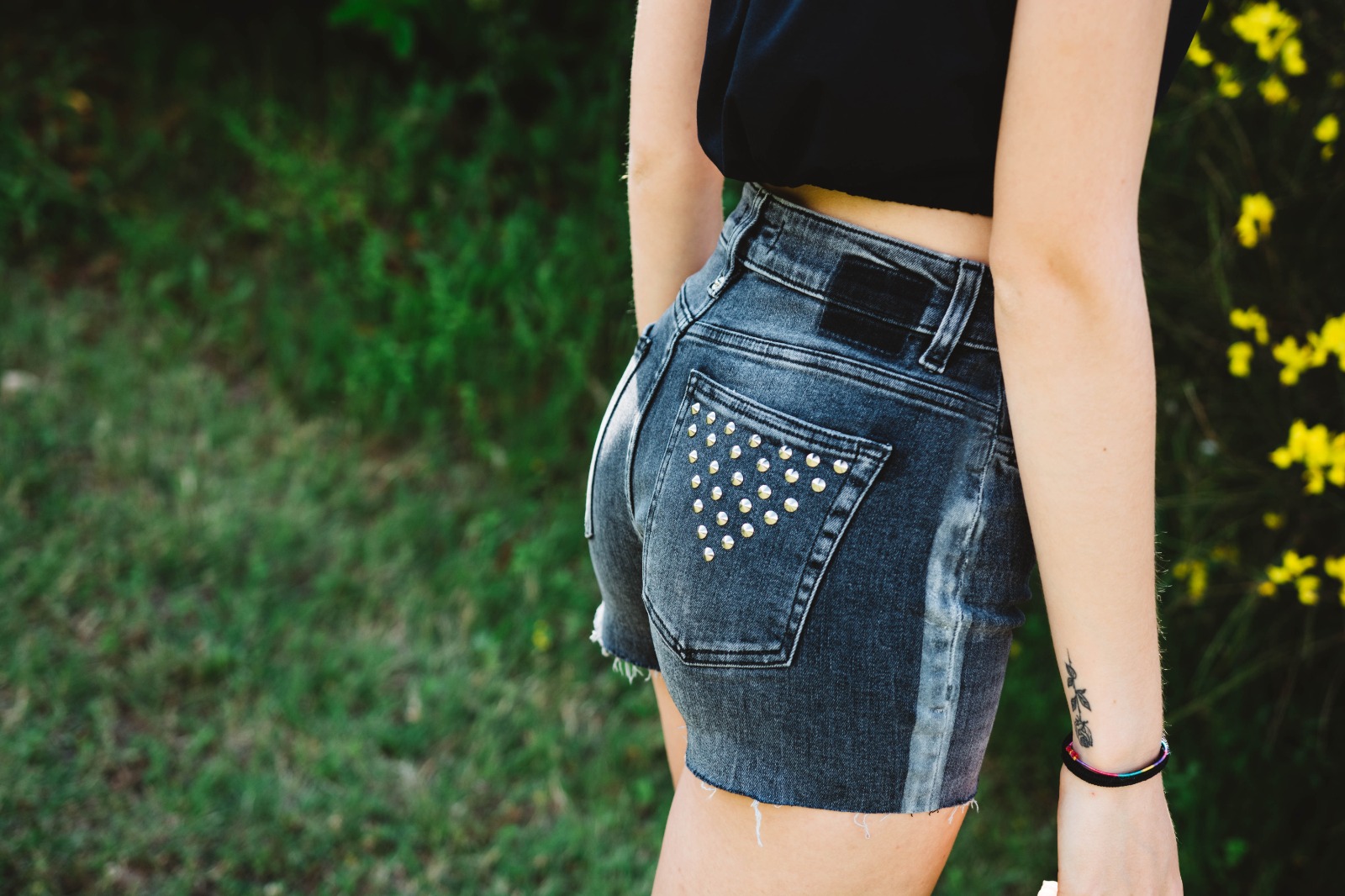 0D68159F-B79F-481D-8F19-521A2C7BB5FE