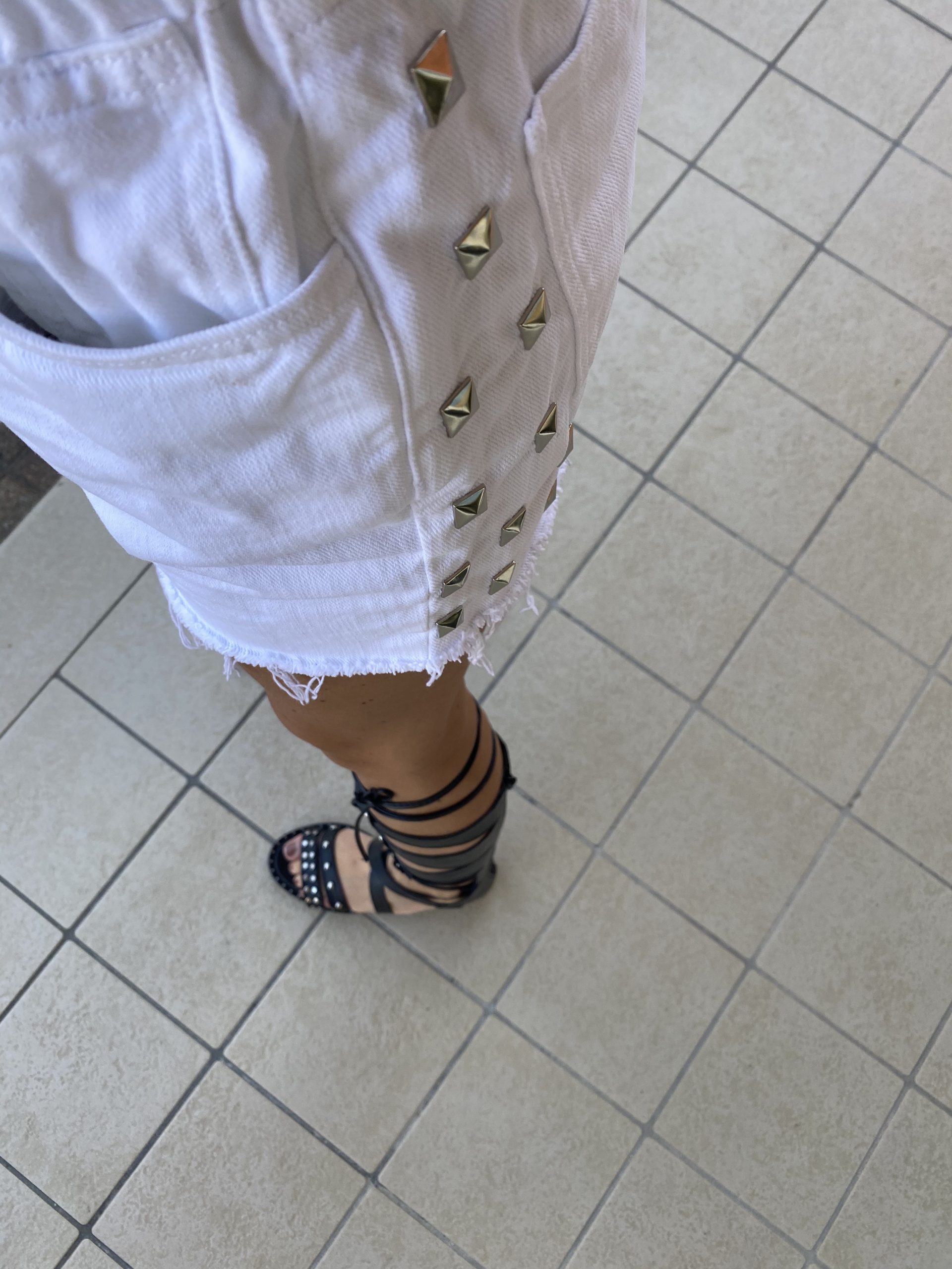 54B399AE-F8DF-42D0-A5BD-2E0832E3946D