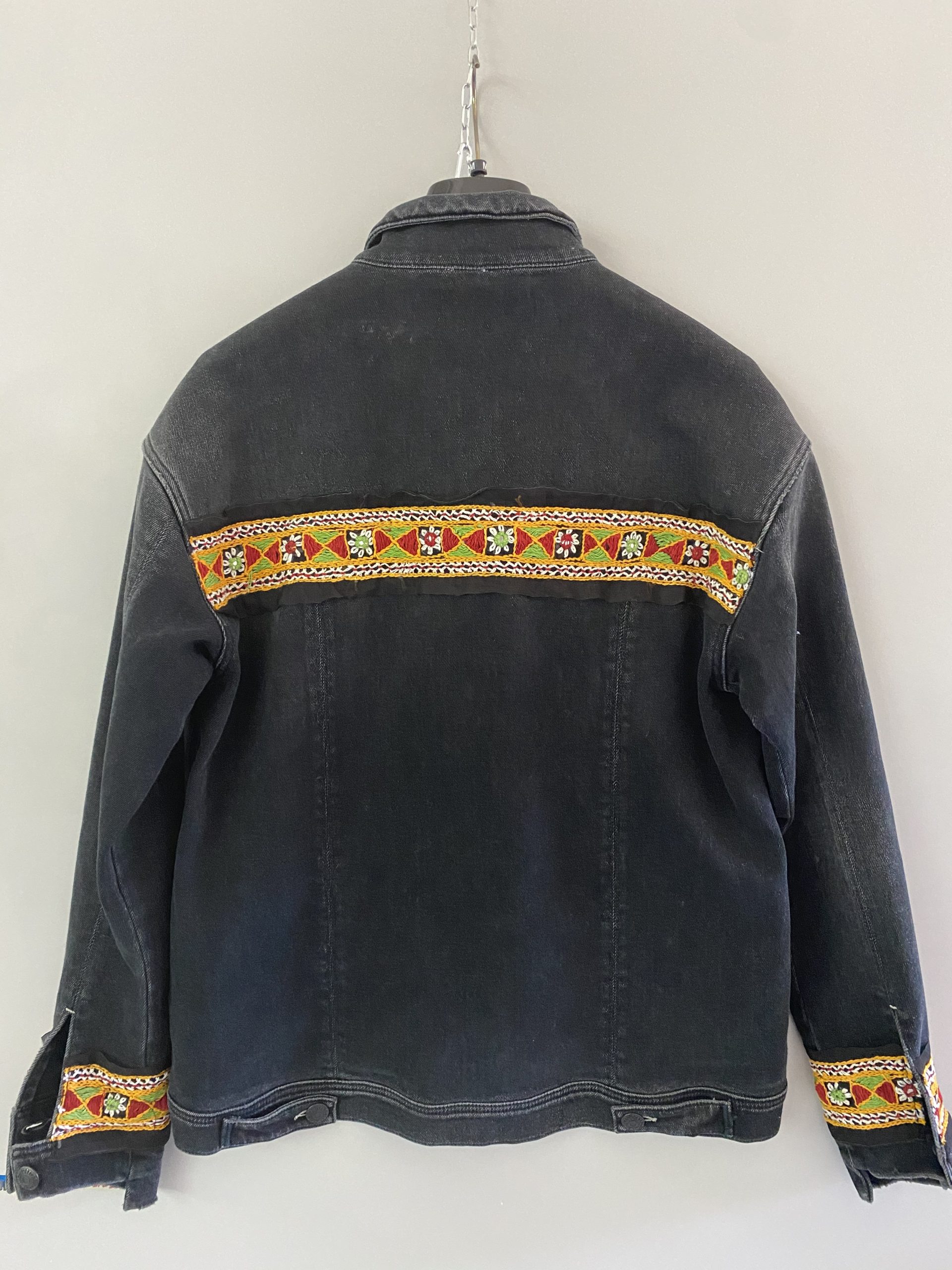 72F06CF8-27C2-43FB-BAE9-38E9A6078ACA